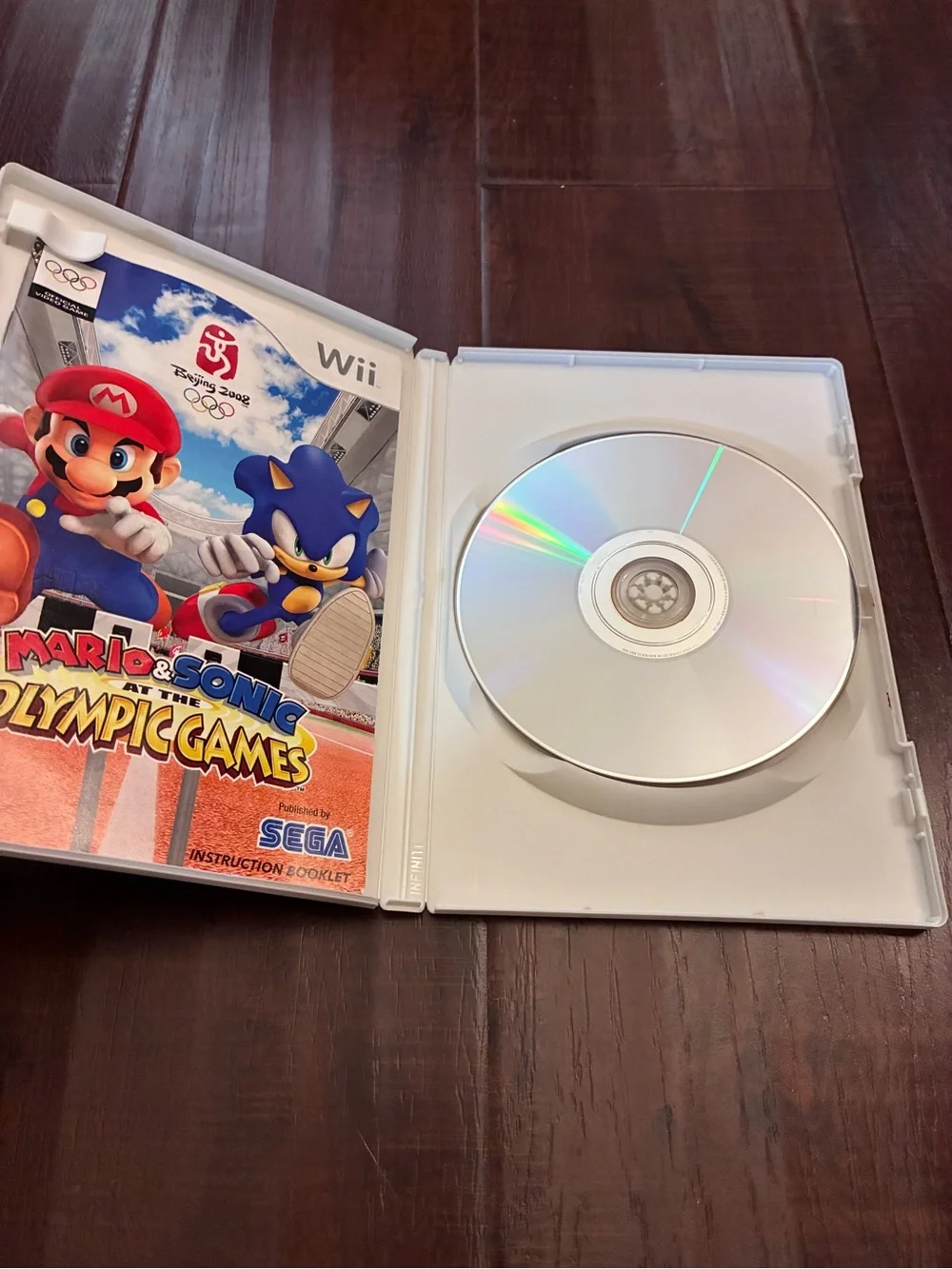 Mario & Sonic at the Olympic Games Beijing 2008 Nintendo Wii w/ Case & Manual